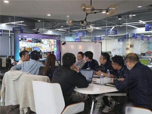 軟銀機(jī)器人與擎朗智能深化戰(zhàn)略合作 共拓全球餐飲服務(wù)機(jī)器人市場新篇章